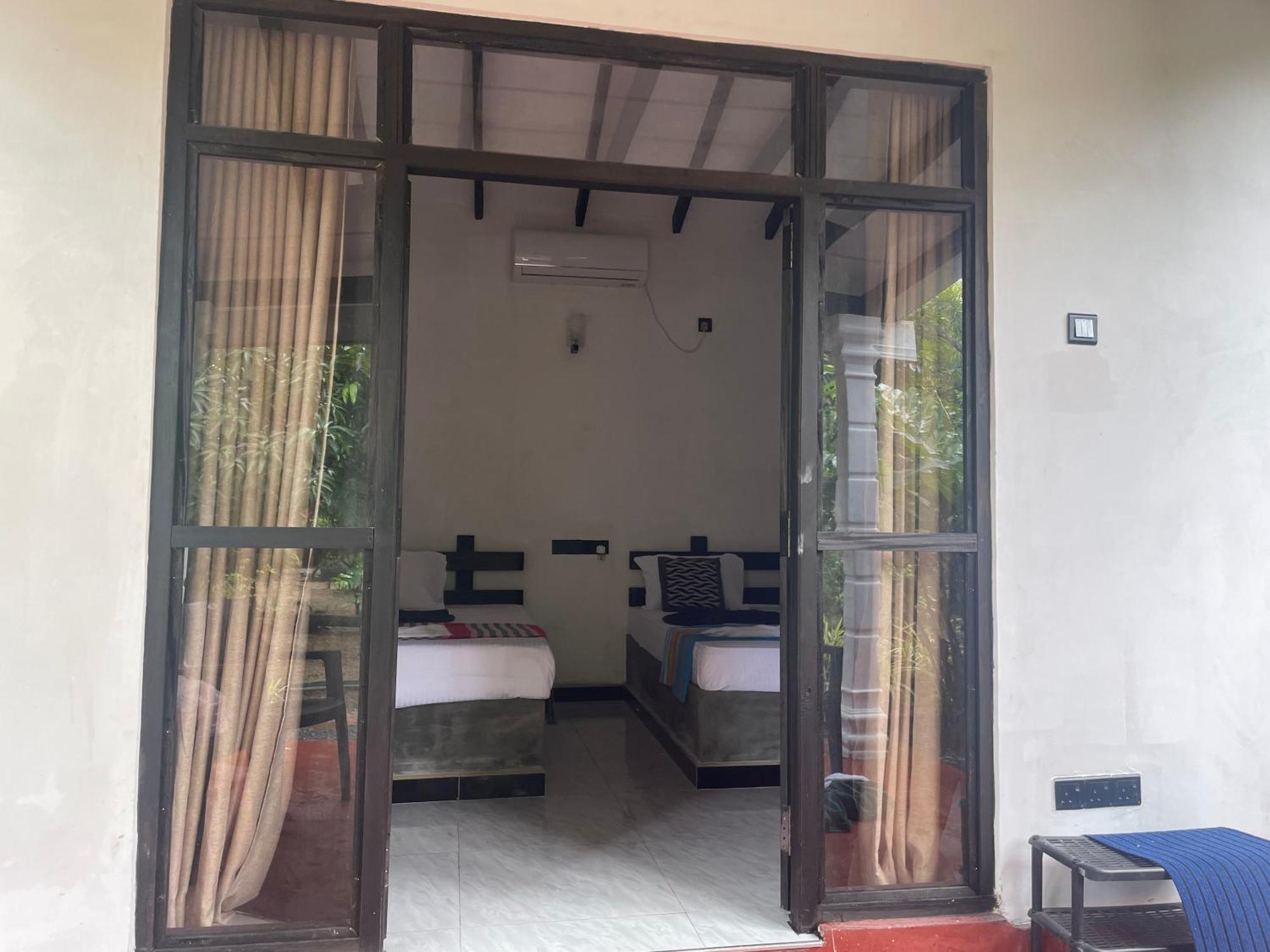 Yashi'S Place Сигирия Экстерьер фото